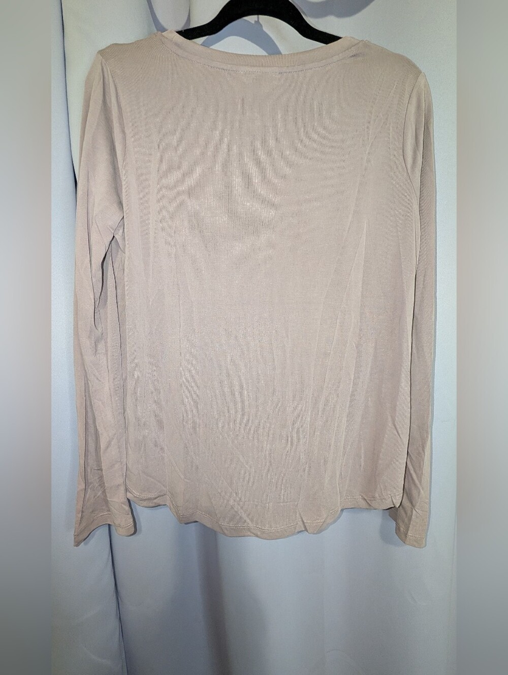 Mystree - NWT - Lightweight Lavender Long Sleeve Top - Picture 3 of 5